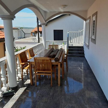 Apartmani Aneri วีร์ ภายนอก รูปภาพ