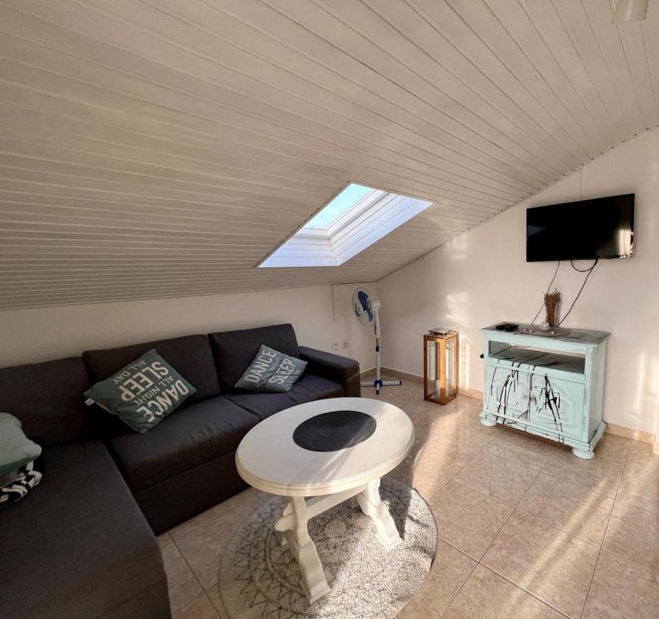 Apartmani Aneri วีร์ ห้อง รูปภาพ