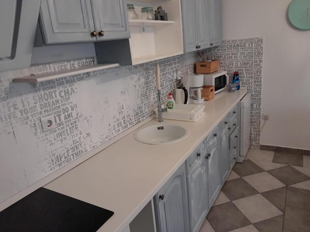 Apartmani Aneri วีร์ ภายนอก รูปภาพ