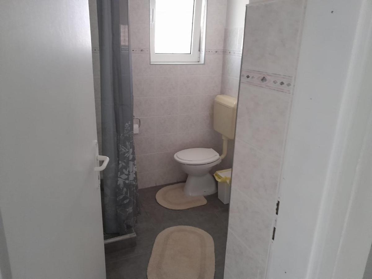 Apartmani Aneri วีร์ ภายนอก รูปภาพ